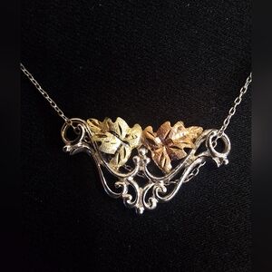 Landstroms Black Hills Gold Sterling Silver & 10k Leaf Pendant Necklace 18” VTG